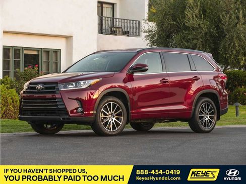 Used 2019 Toyota Highlander XLE FWD image 1