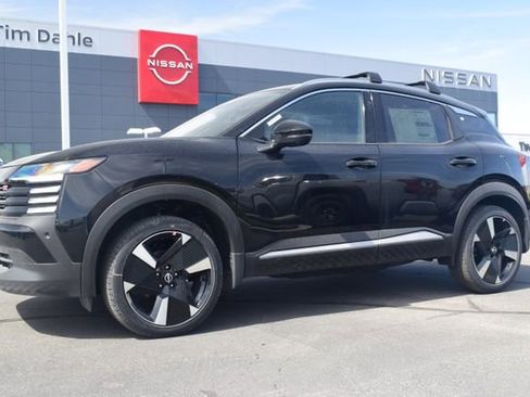 New 2026 Nissan Kicks SR w/ Cold Weather Package AWD/4WD image 3