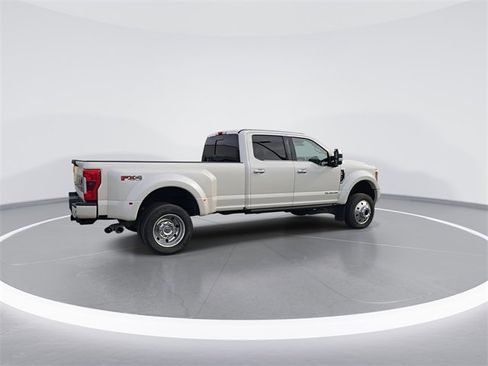 Used 2017 Ford F450 Platinum w/ Platinum Ultimate Package image 8