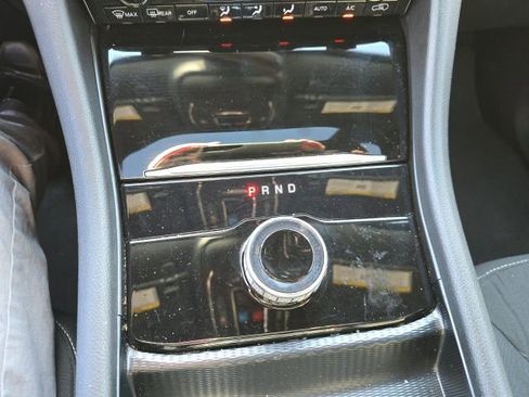 Used 2024 Jeep Grand Cherokee Laredo X image 22