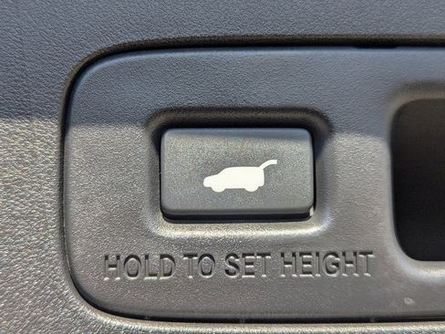 Used 2025 Acura ADX A-Spec image 9