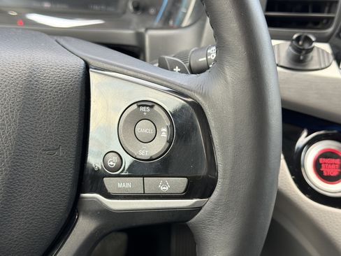 Used 2018 Honda Odyssey Elite image 17