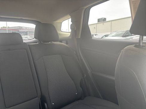 Used 2025 Kia Sportage LX FWD image 32