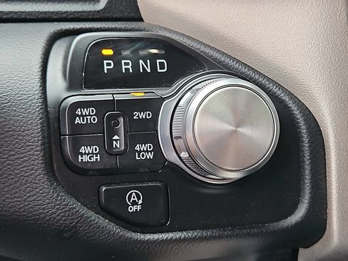 Used 2021 RAM 1500 Laramie AWD/4WD image 15
