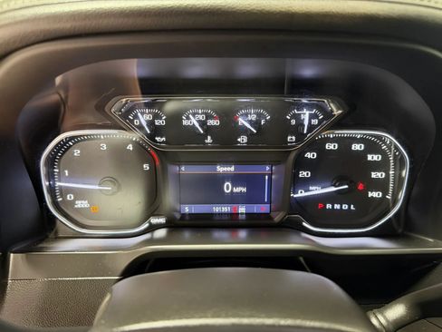 Used 2022 GMC Sierra 3500 AT4 AWD/4WD image 16