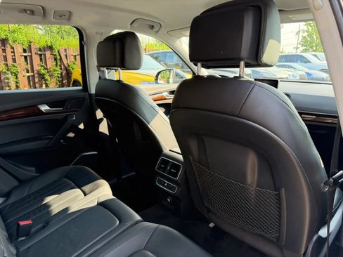 Used 2018 Audi Q5 2.0T Premium AWD/4WD image 25