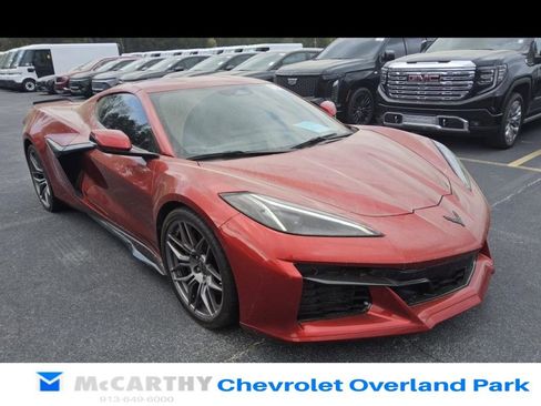 Used 2024 Chevrolet Corvette Z06 image 1