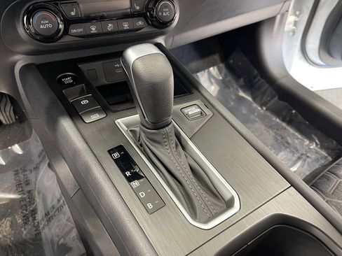 New 2026 Nissan Kicks SV w/ SV Premium Package FWD image 10