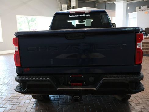 Used 2020 Chevrolet Silverado 2500 Custom w/ Custom Convenience Package AWD/4WD image 6