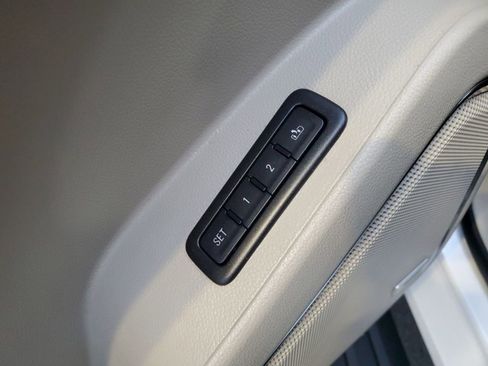 Used 2016 GMC Yukon Denali w/ Open Road Package image 30