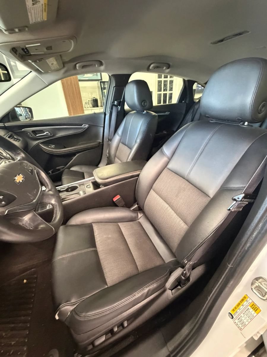 Used 2016 Chevrolet Impala LT w/ Convenience Package FWD image 16