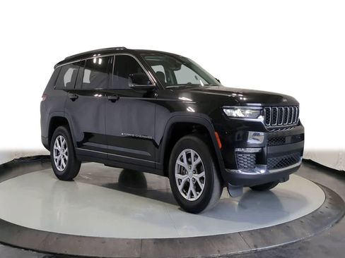 Used 2022 Jeep Grand Cherokee L Limited image 2