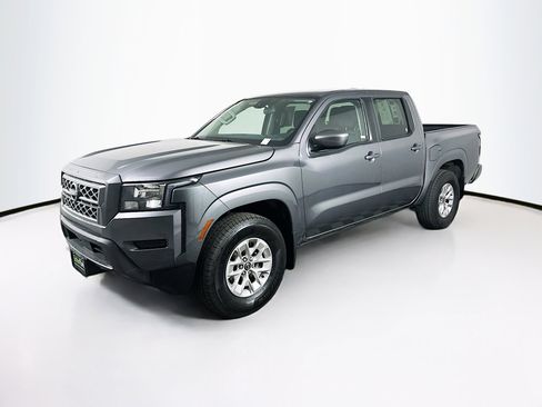 Used 2024 Nissan Frontier SV w/ Technology Package image 3