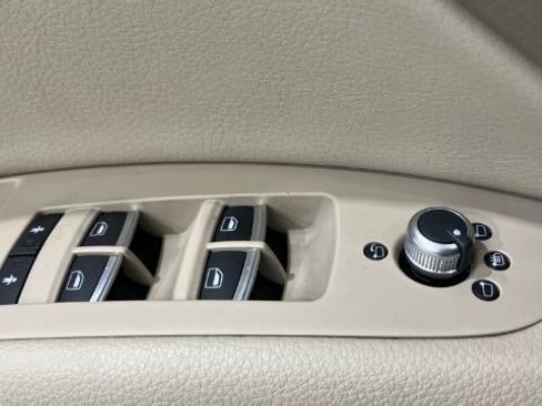 Used 2015 Audi Q7 3.0T Premium Plus w/ Premium Plus Package image 24