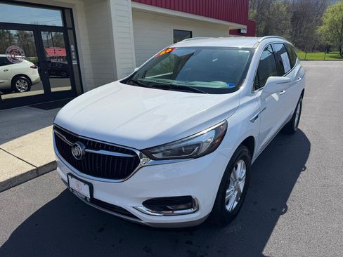 Used 2020 Buick Enclave Essence AWD/4WD image 3