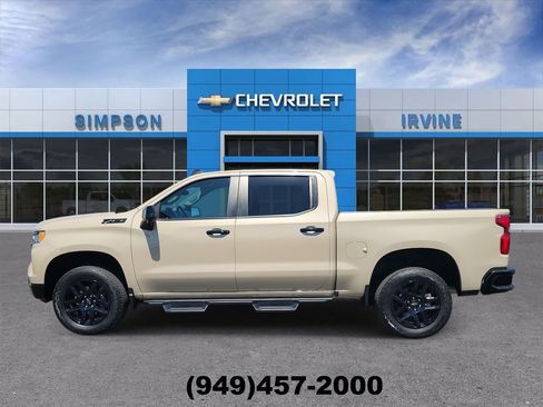 Used 2023 Chevrolet Silverado 1500 LT Trail Boss w/ LT Trail Boss Premium Package AWD/4WD image 5