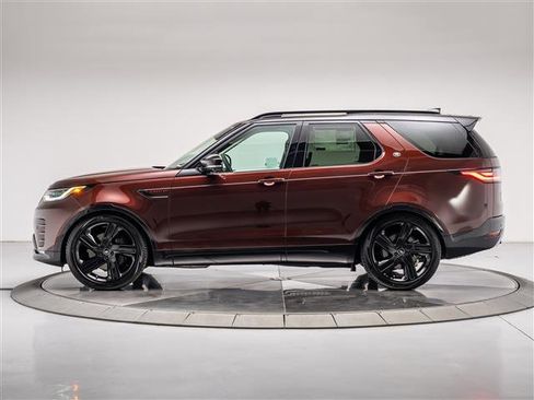 New 2026 Land Rover Discovery Limited Edition AWD/4WD image 2