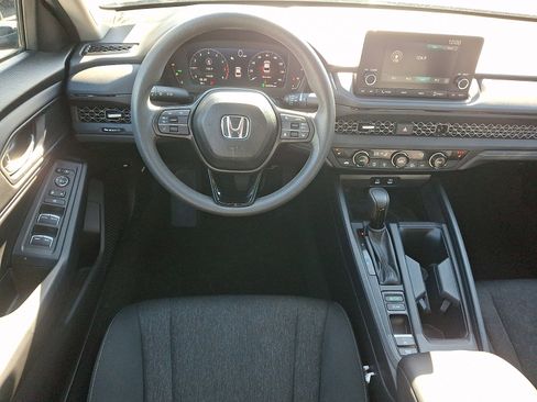 Used 2025 Honda Accord SE image 4
