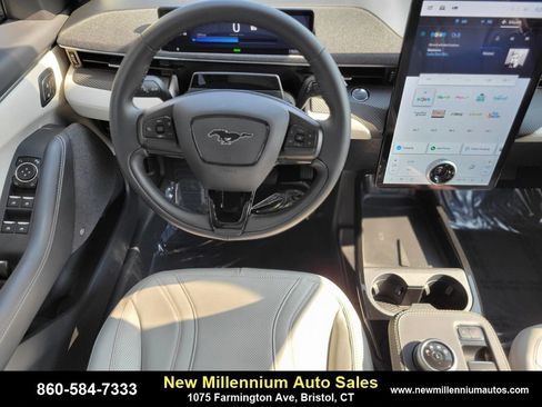 Used 2024 Ford Mustang Mach-E Premium image 13