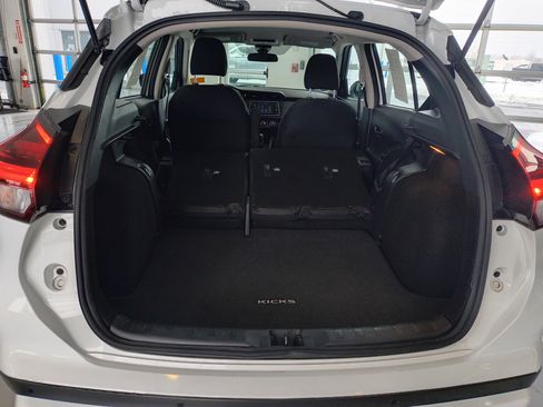 Used 2024 Nissan Kicks S image 8