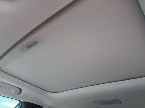 Certified 2022 Toyota Corolla Cross XLE image 17