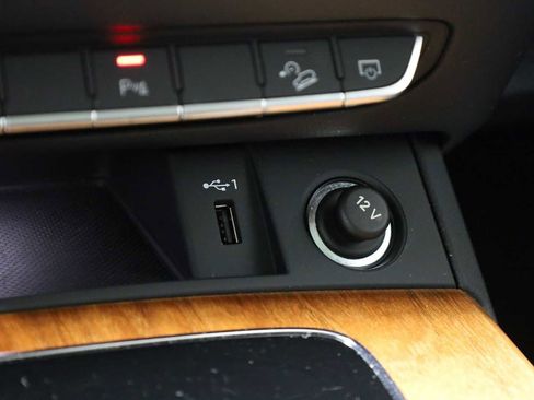 Used 2023 Audi Q5 2.0T Premium w/ Convenience Package image 32