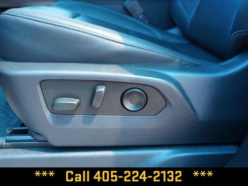 Used 2023 Chevrolet Silverado 1500 LTZ w/ Technology Package AWD/4WD image 21
