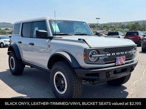 New 2026 Ford Bronco Badlands AWD/4WD image 8