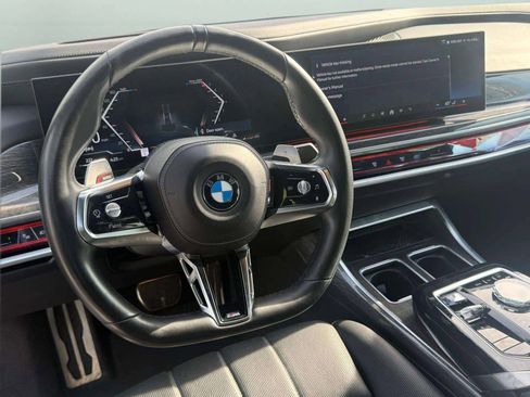Used 2024 BMW 740i xDrive AWD/4WD image 45