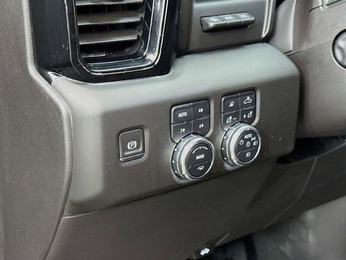 Used 2024 GMC Sierra 1500 AT4 w/ Technology Package image 13