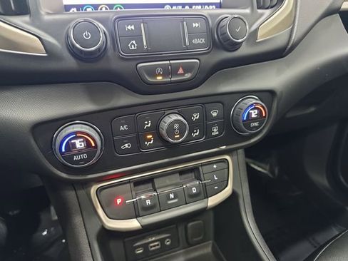 Used 2024 GMC Terrain Denali w/ Denali Premium Package image 24