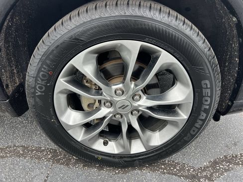 Used 2019 Dodge Durango GT AWD/4WD image 13