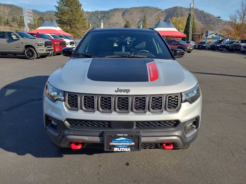 New 2026 Jeep Compass Trailhawk w/ Sun, Sound & Navigation Group image 14