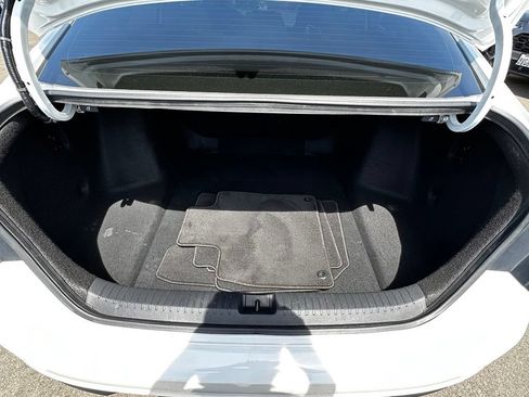 Used 2023 Honda Accord EX image 8