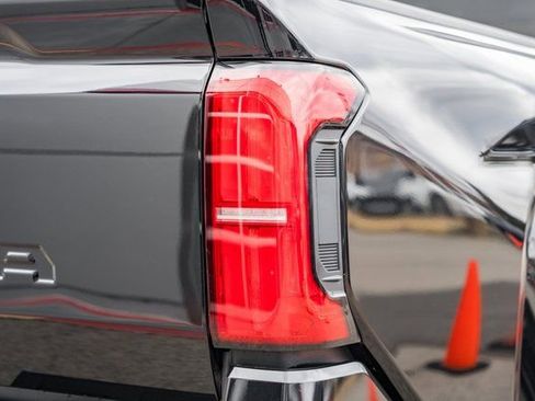 New 2026 Toyota Tacoma SR5 image 7