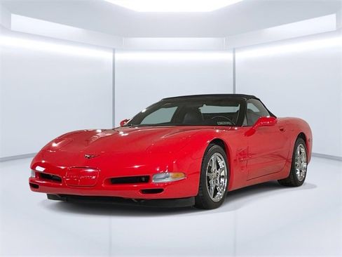 Used 2000 Chevrolet Corvette Convertible w/ Memory Pkg image 1