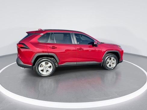 Used 2022 Toyota RAV4 XLE w/ Convenience Package image 9