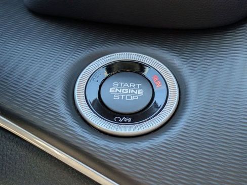 New 2025 Jeep Grand Cherokee Laredo RWD image 30