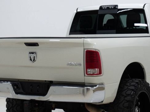 Used 2018 RAM 2500 Laramie AWD/4WD image 14
