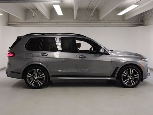 Used 2023 BMW X7 xDrive40i w/ Executive Package image 5
