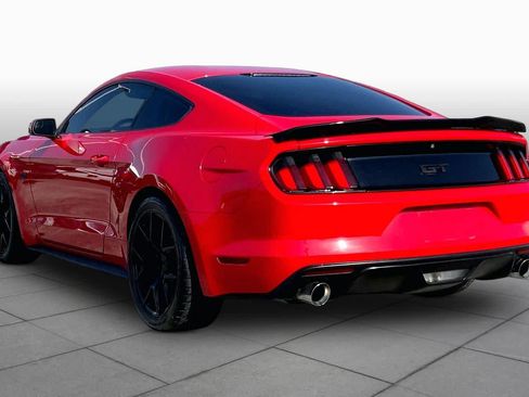 Used 2015 Ford Mustang GT RWD image 10