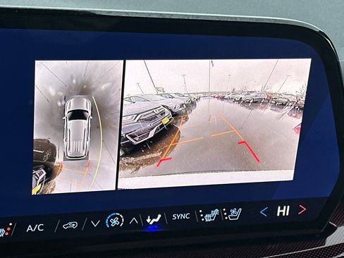 Used 2026 Chevrolet Traverse RS image 20