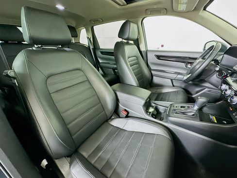 Used 2025 Honda CR-V EX-L image 32