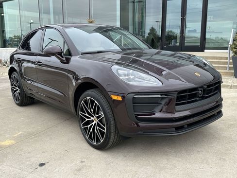 New 2026 Porsche Macan AWD/4WD image 9