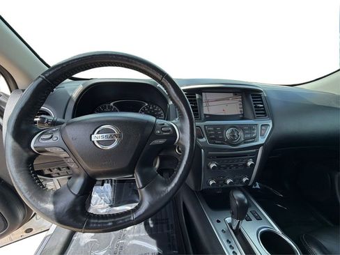 Used 2020 Nissan Pathfinder SL AWD/4WD image 26