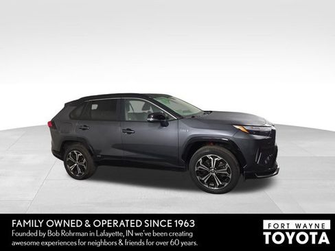 Used 2024 Toyota RAV4 XSE AWD/4WD image 5