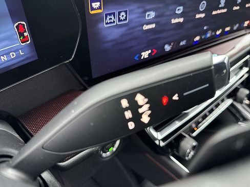 New 2026 Chevrolet Traverse Z71 w/ Enhanced Driving Package image 6