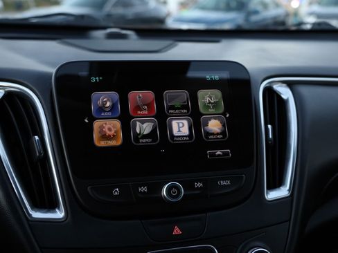 Used 2016 Chevrolet Malibu Hybrid w/ Leather Package image 35