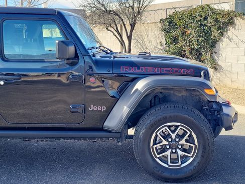 Used 2024 Jeep Wrangler Rubicon image 8