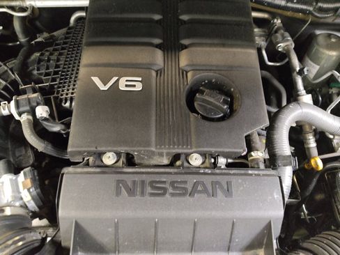 Used 2022 Nissan Frontier S w/ Technology Package RWD image 30